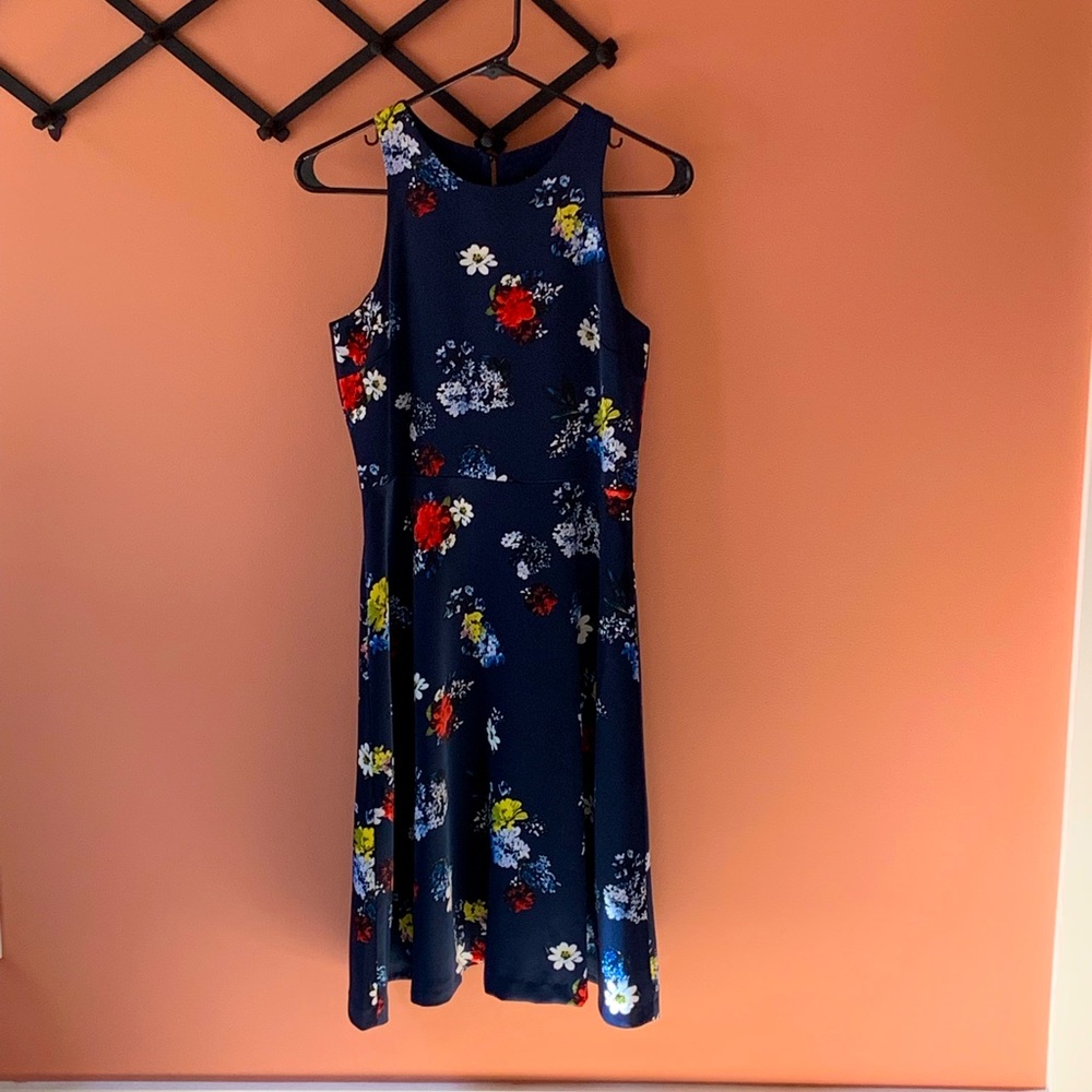 Size 2 Banana Republic Navy Blue Floral Dress